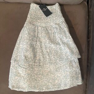 Abercrombie Kids Light Blue and White Floral A-Line Skirt